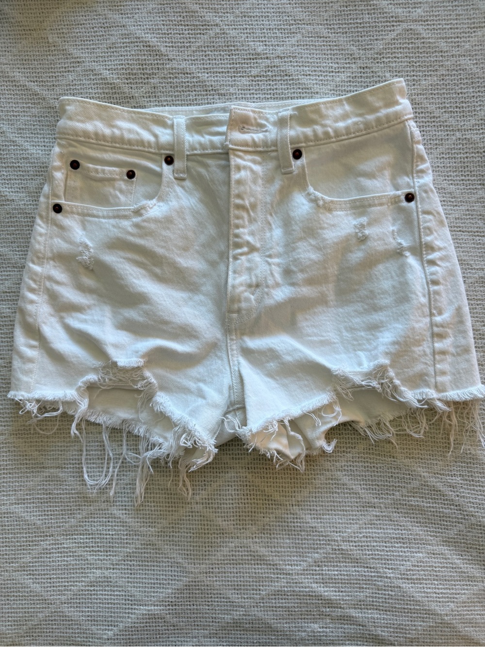 Abercrombie & Fitch The Mom Short High Rise Jean Shorts Waist 24 White